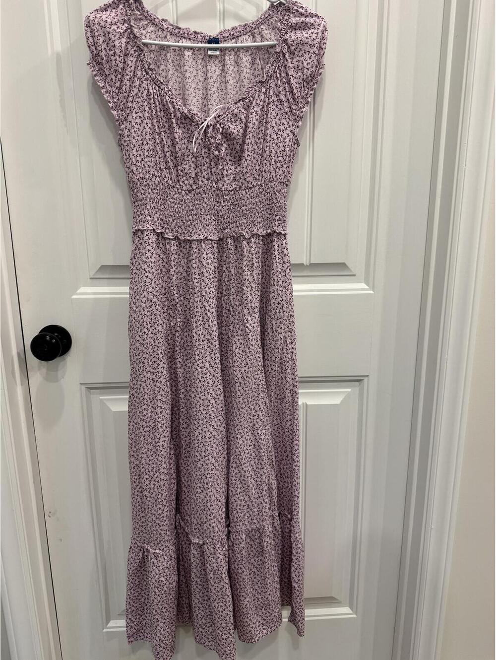 Old Navy XS Floral Maxi Dress